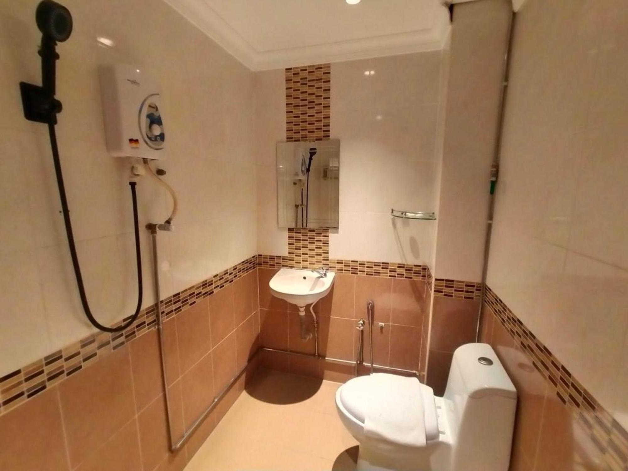 Super Oyo 998 Queen City Hotel Georgetown Luaran gambar