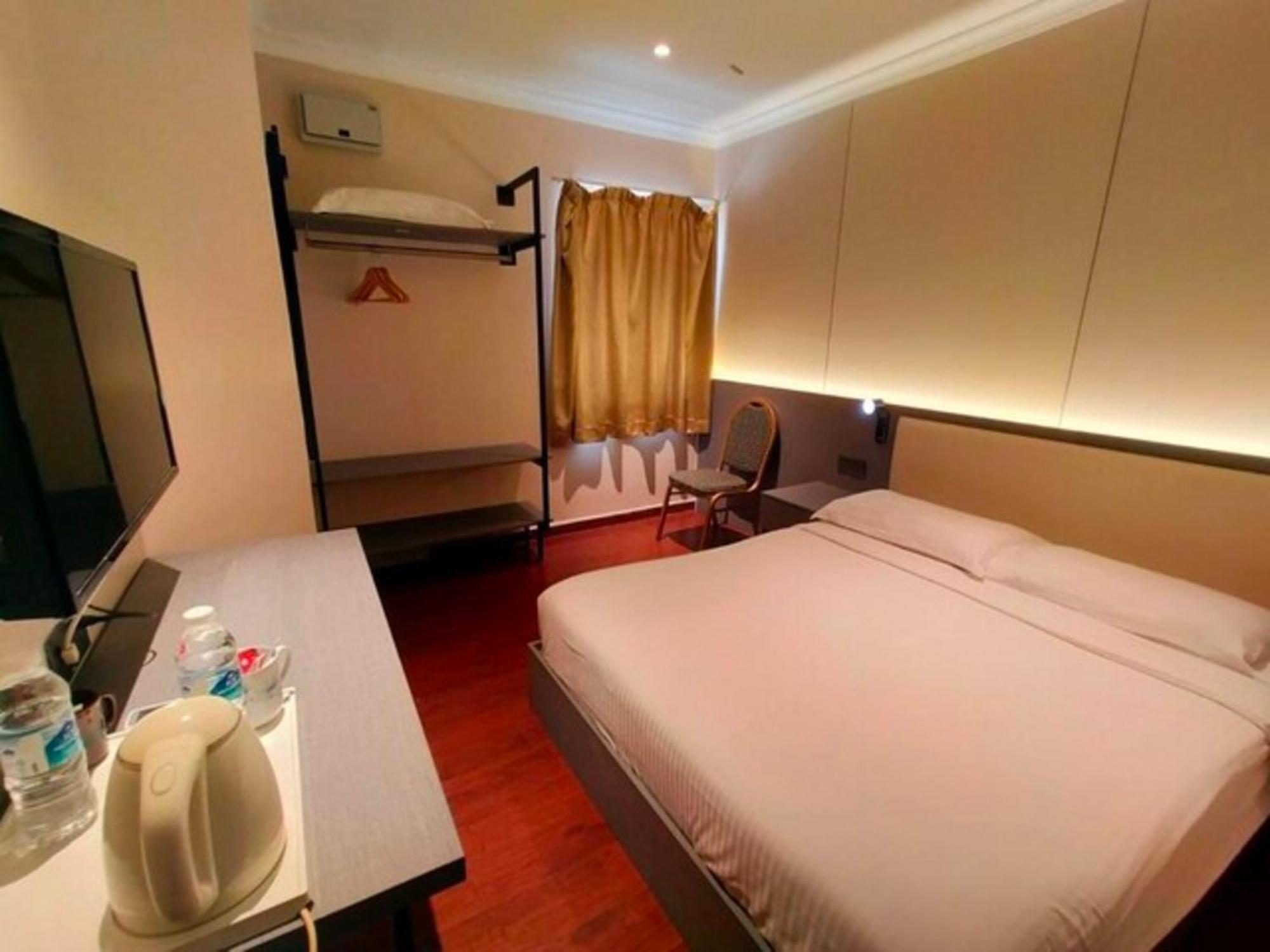 Super Oyo 998 Queen City Hotel Georgetown Luaran gambar