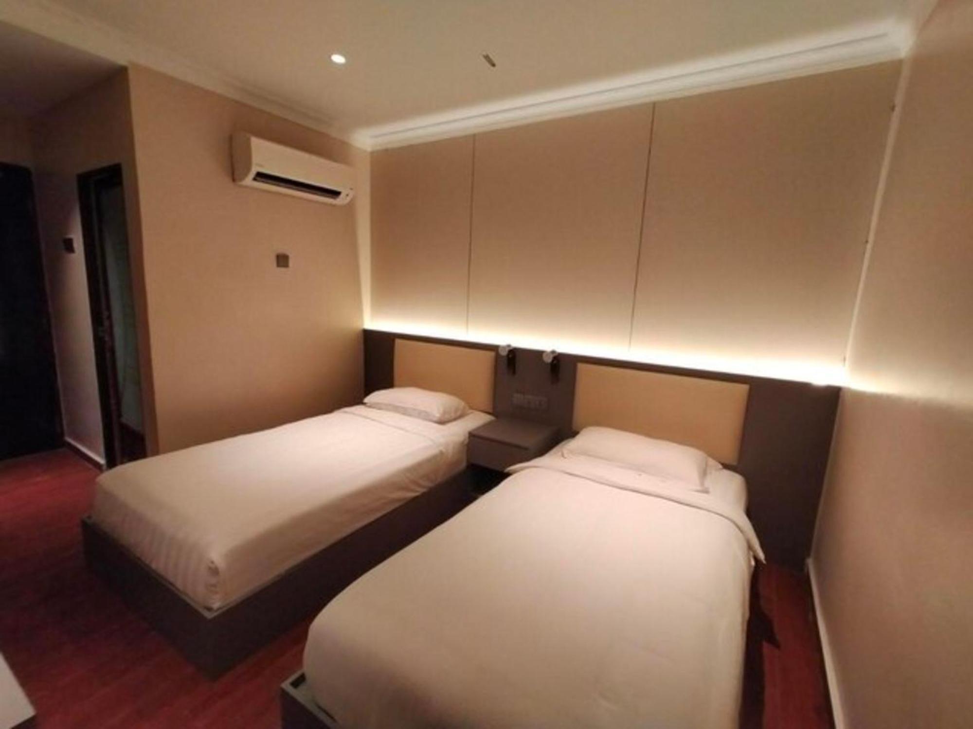 Super Oyo 998 Queen City Hotel Georgetown Luaran gambar