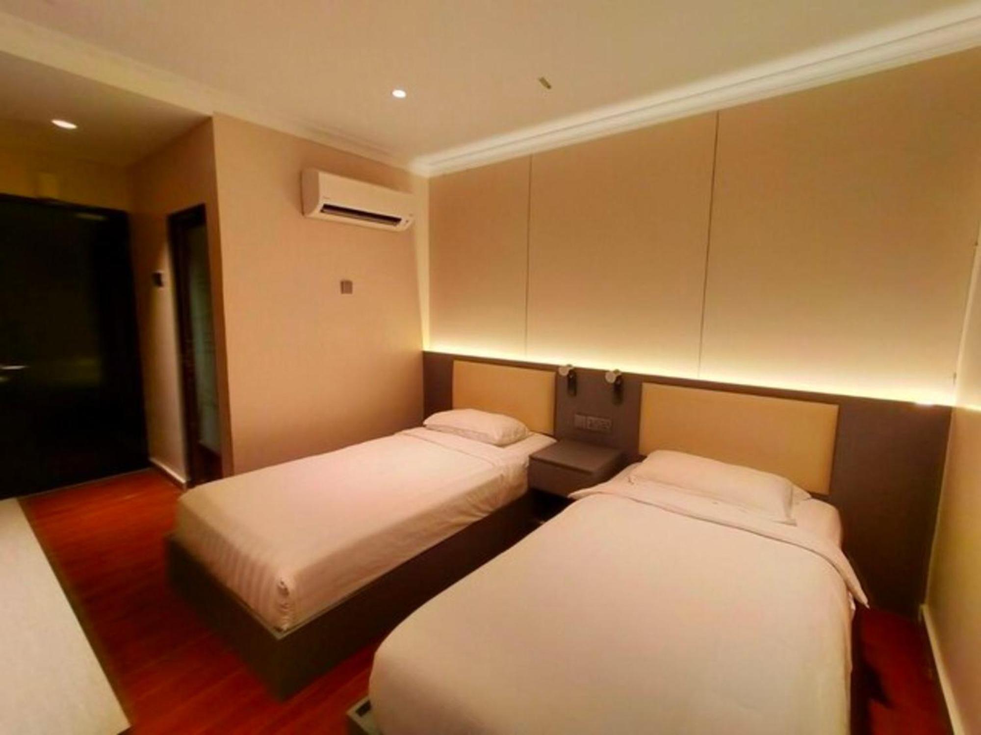 Super Oyo 998 Queen City Hotel Georgetown Luaran gambar