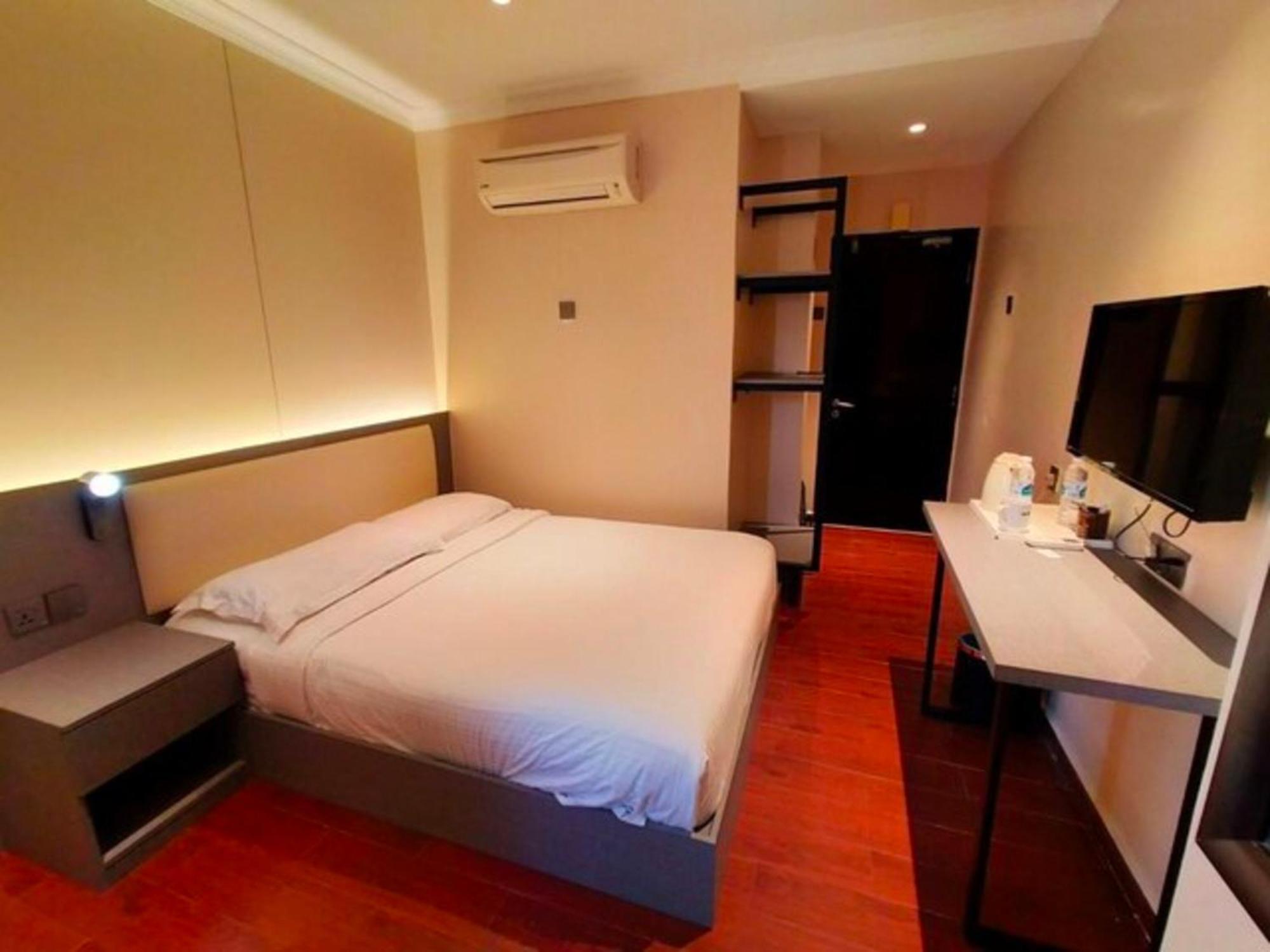 Super Oyo 998 Queen City Hotel Georgetown Luaran gambar
