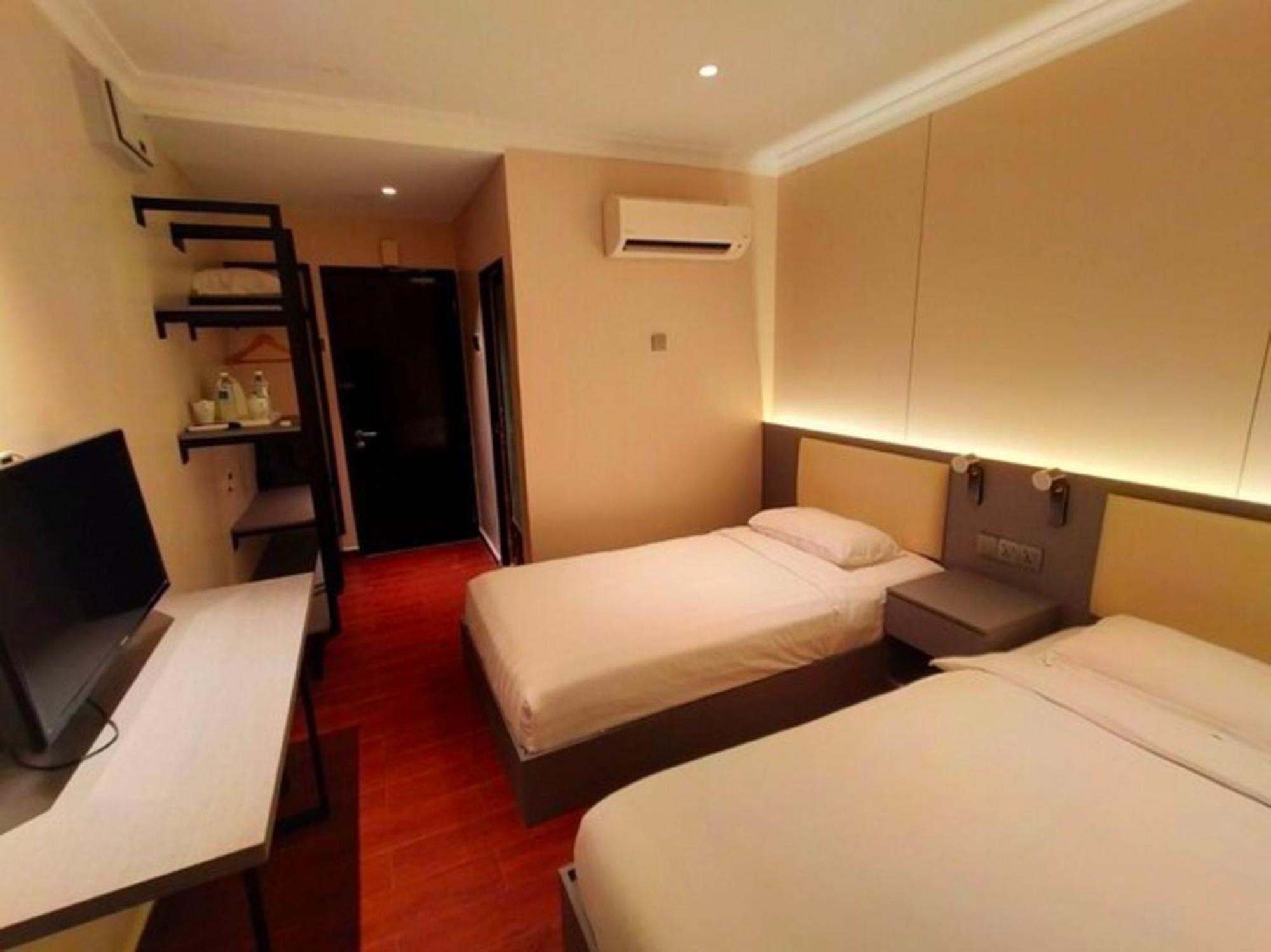 Super Oyo 998 Queen City Hotel Georgetown Luaran gambar